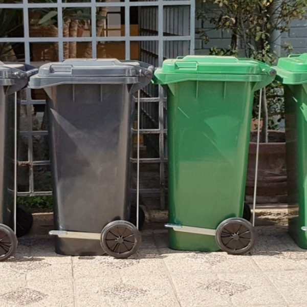 Contenedores con Pedal de 240 Litros - Imagen 2